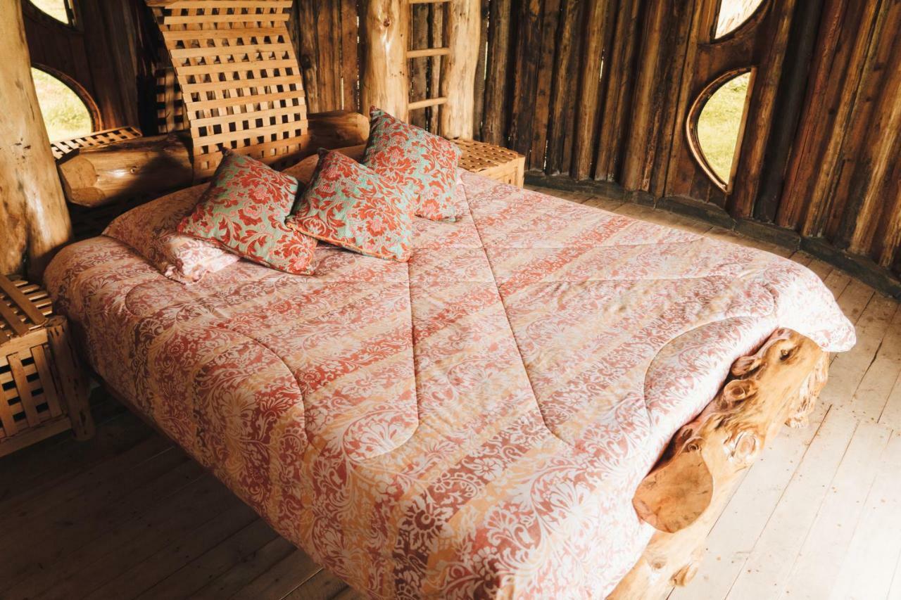 Hostal La Laguna Villamaría Esterno foto